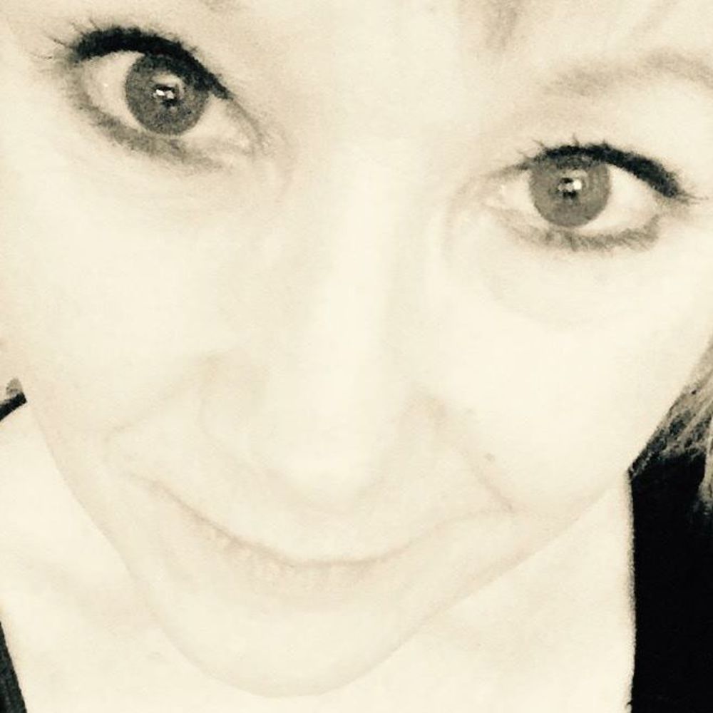 Meet your Posher, Debbie